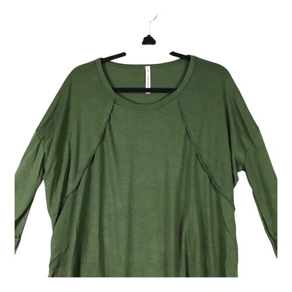 Forgotten Grace Women’s Tee Green High Low Hem Raw Edge Top Size M NWOT - Picture 5 of 10